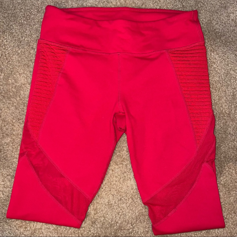 Red Fabletics set - Picture 2 of 7